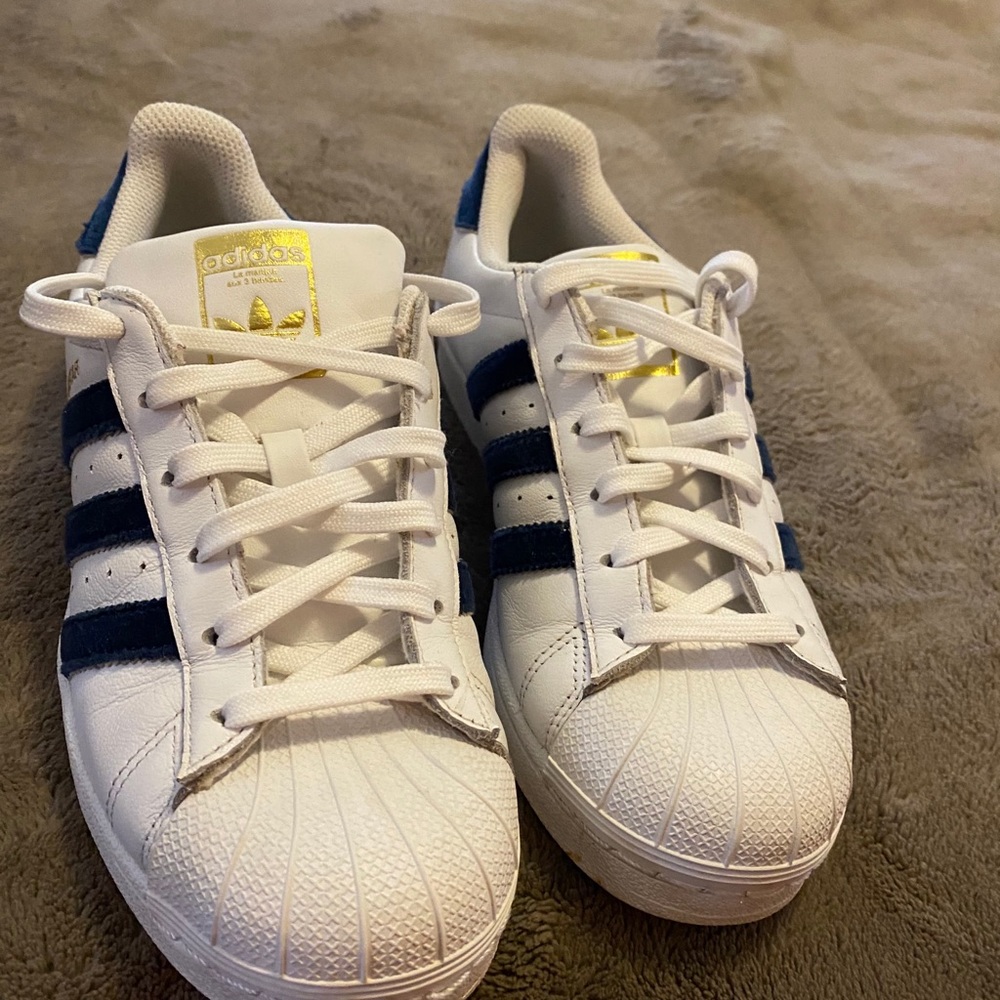 Adidas shell toe